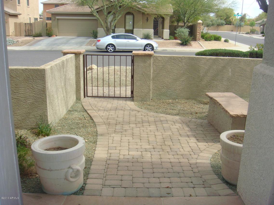 6880 S Birdie Way, Gilbert, AZ 85298