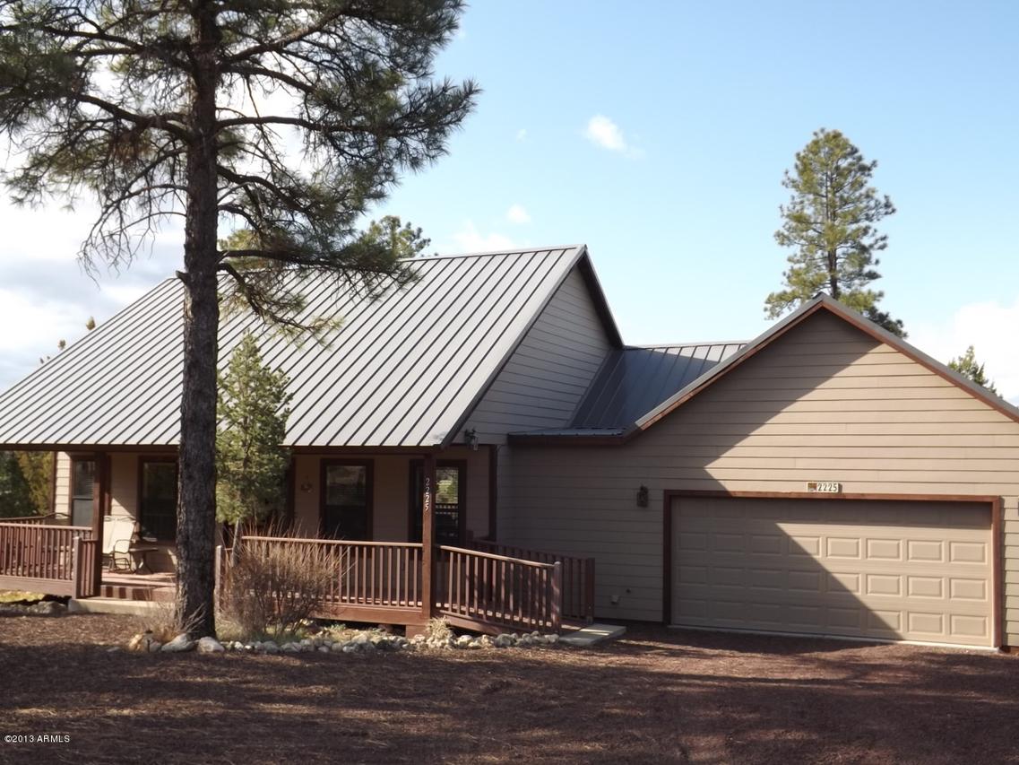 2225 Fairway Dr., Overgaard, AZ 85933
