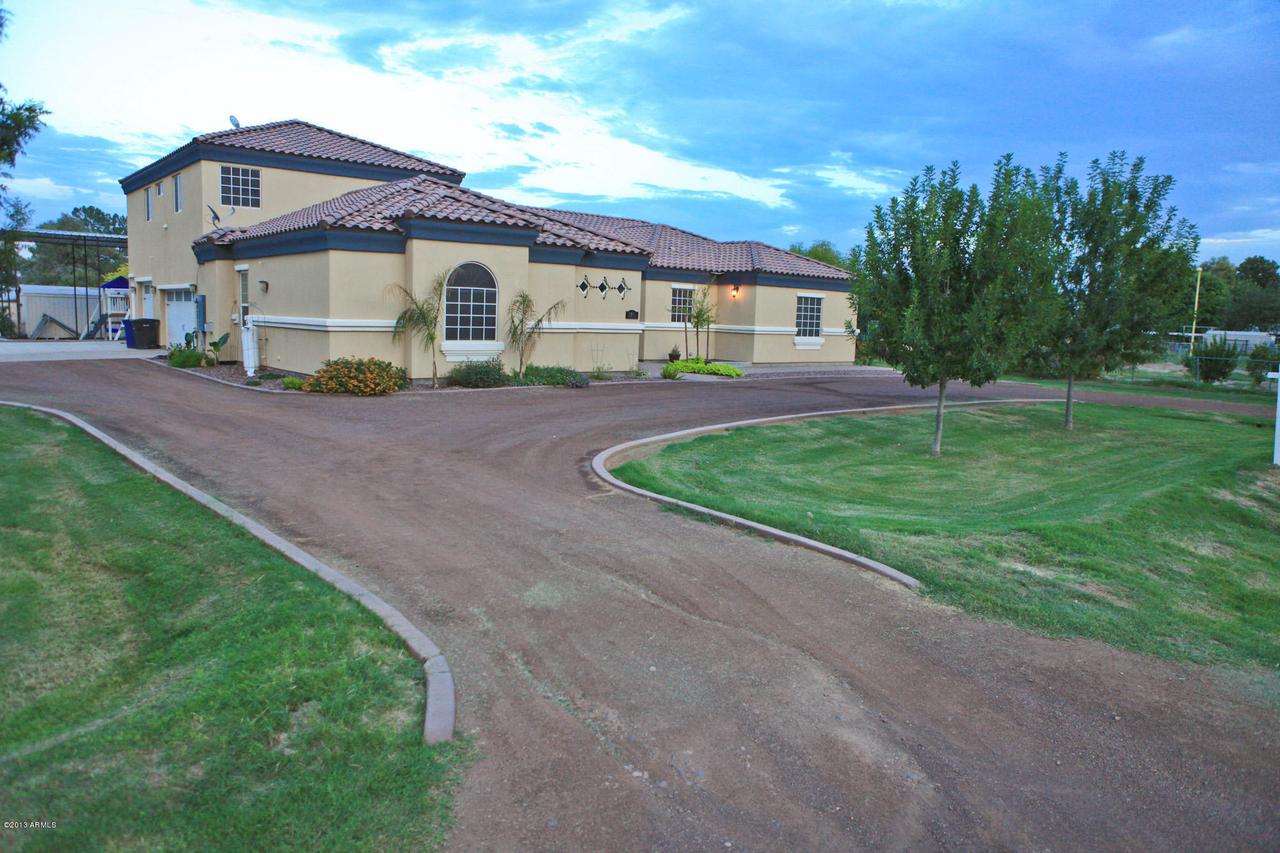 3201 S Diamond Dr., Chandler, AZ 85286