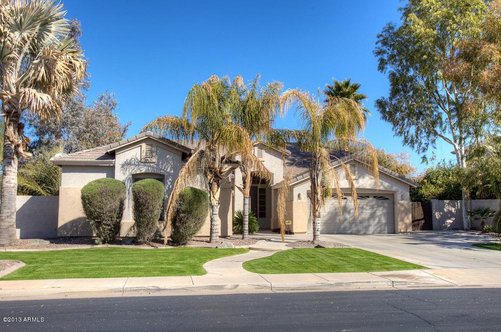 92 E Frances Ln., Gilbert, AZ 85295
