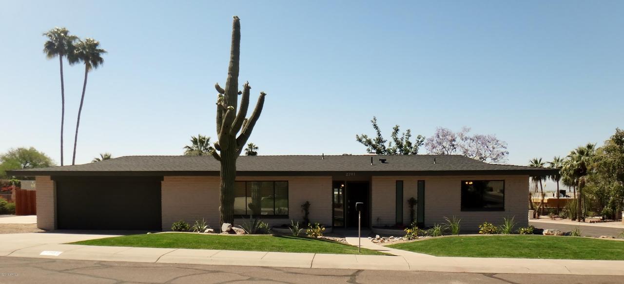 2201 E Palmaire Ave., Phoenix, AZ 85020