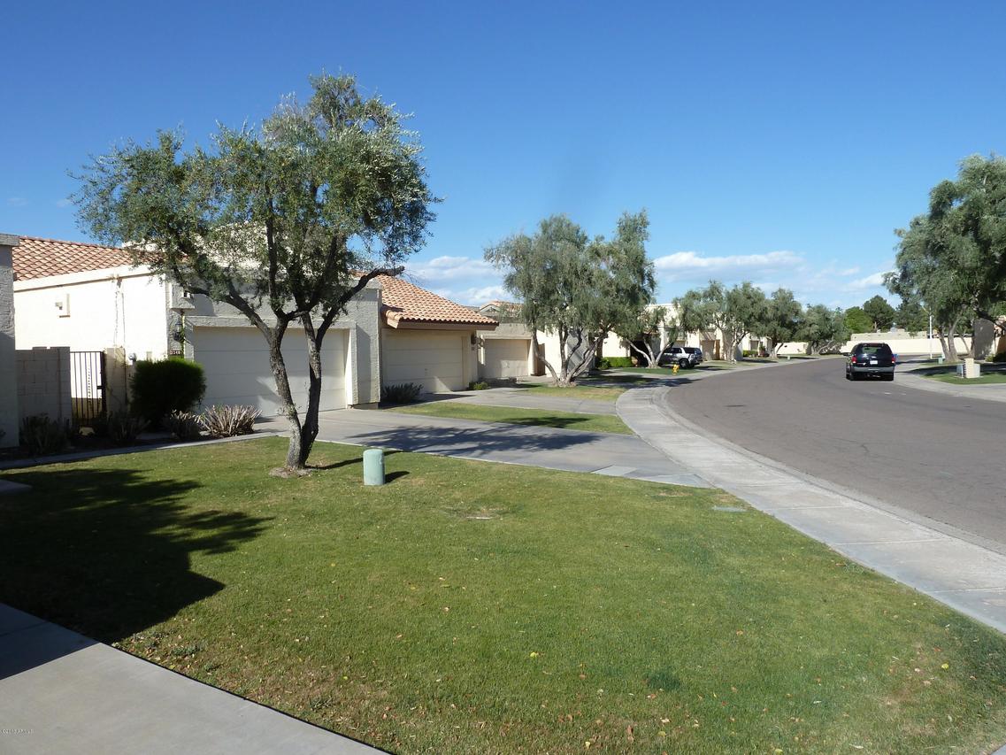 2340 W Comstock Dr., Chandler, AZ 85224