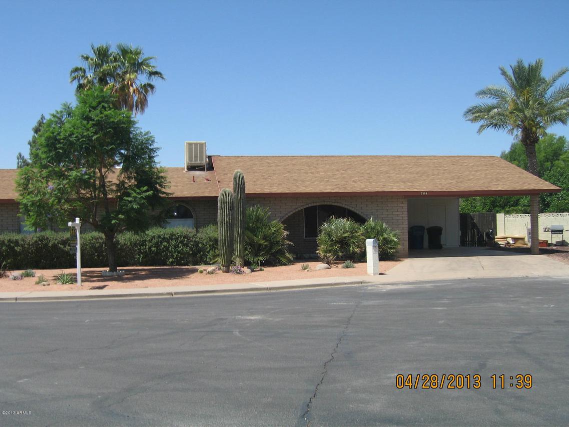 704 N Gentry Cir., Mesa, AZ 85213
