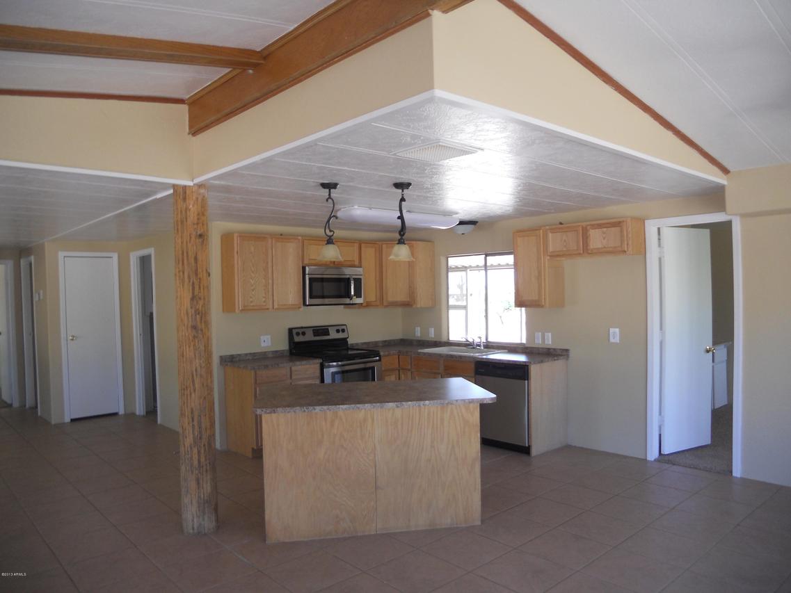 214 N Hilton Rd., Apache Junction, AZ 85219