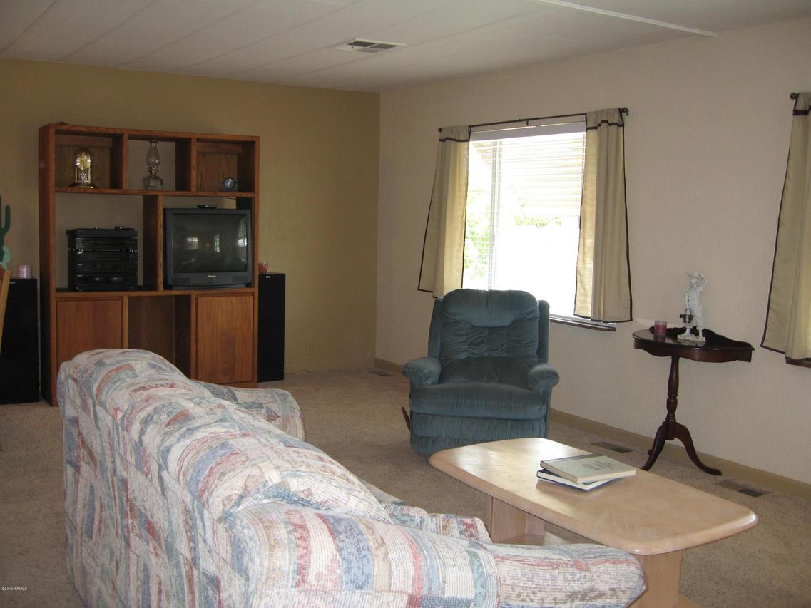 2330 N Floyd Dr., Mesa, AZ 85215