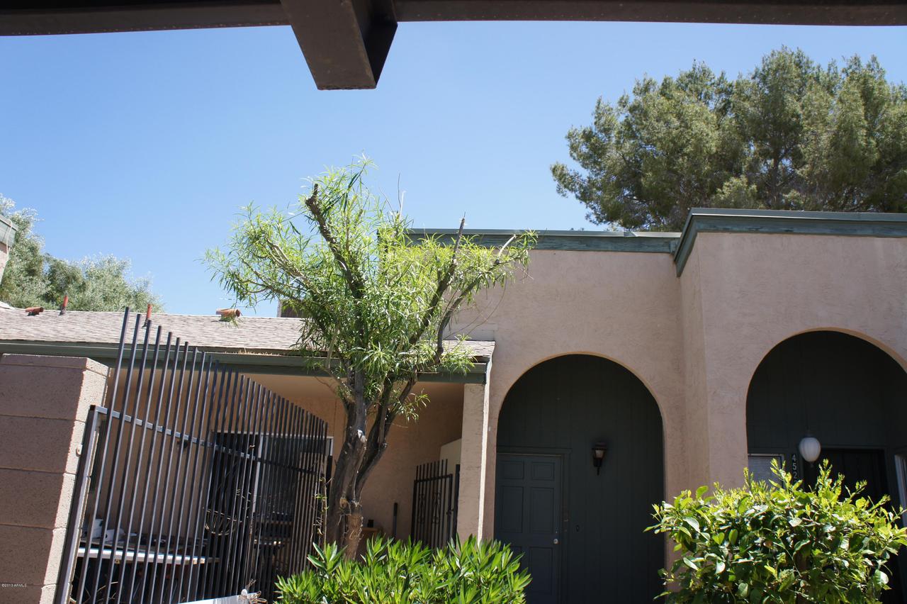 4521 W Continental Dr., Glendale, AZ 85308