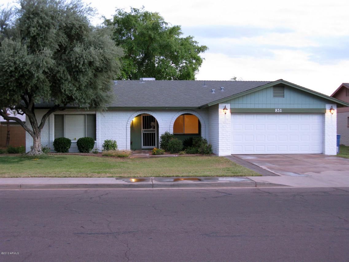 831 E Divot Dr., Tempe, AZ 85283