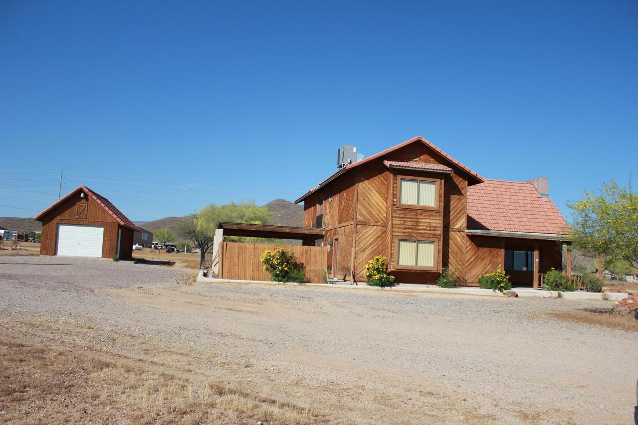 39611 N New River Rd., Phoenix, AZ 85086