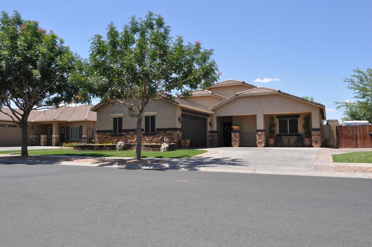 3716 S Coach House Dr., Gilbert, AZ 85297