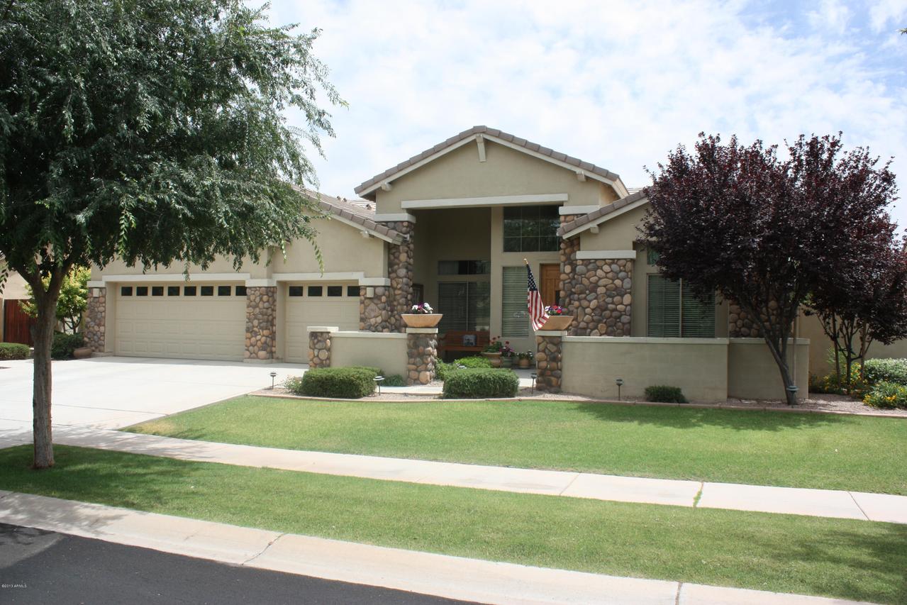 2911 E Sierra Madre Ave., Gilbert, AZ 85296