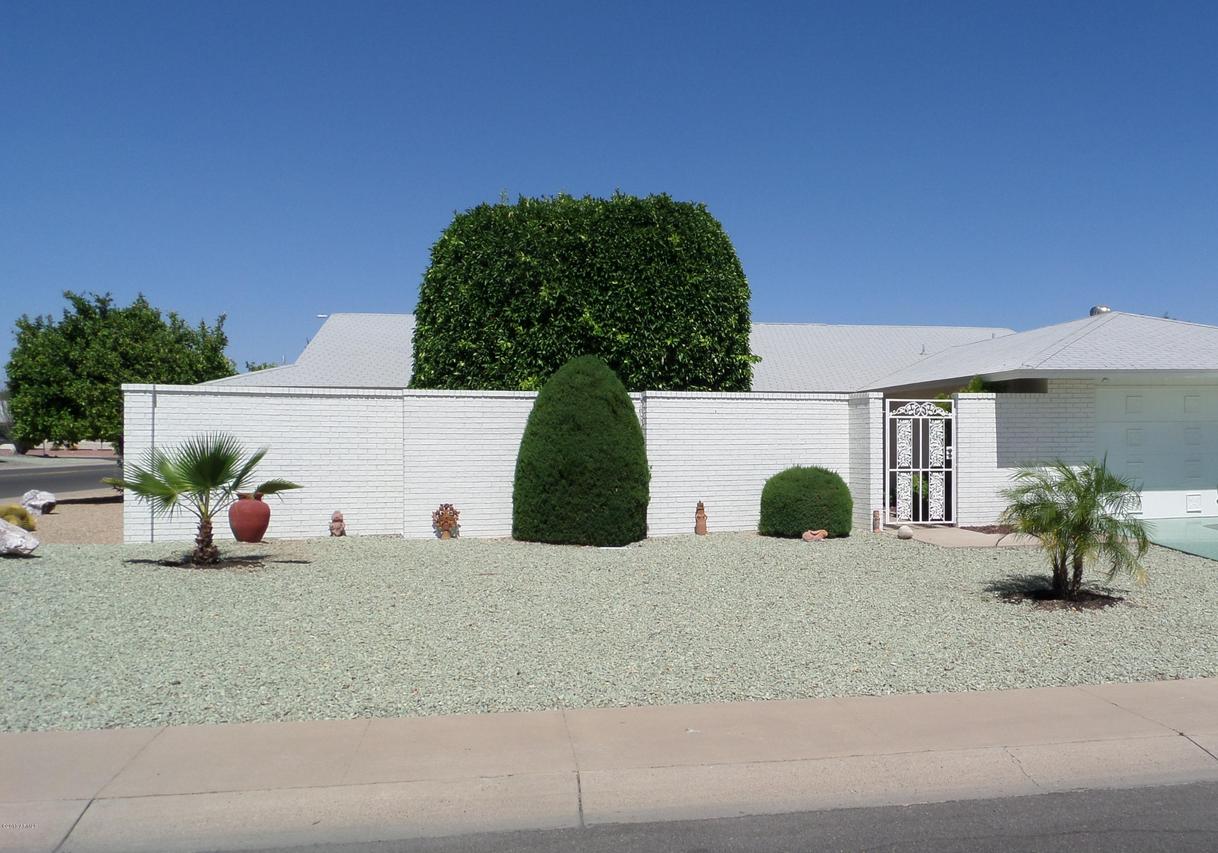 10622 W Willow Creek Cir., Sun City, AZ 85373
