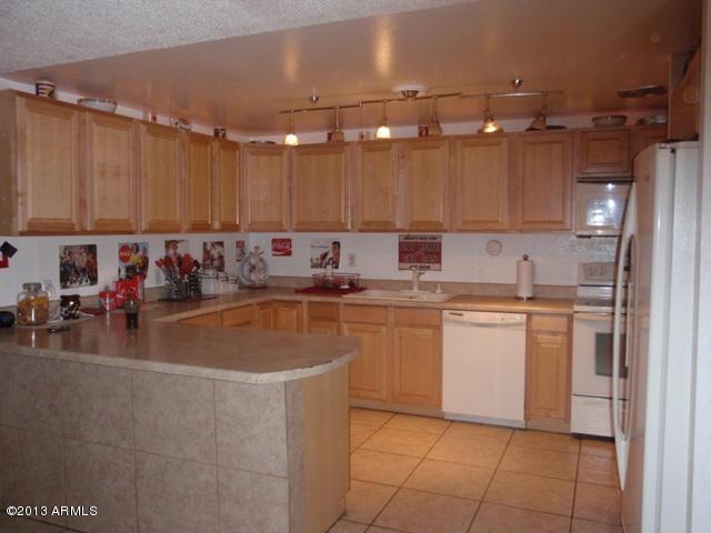 7407 W Holly St., Phoenix, AZ 85035