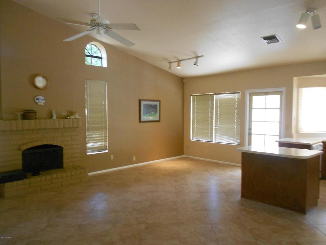 2555 N Tamarisk St., Chandler, AZ 85224