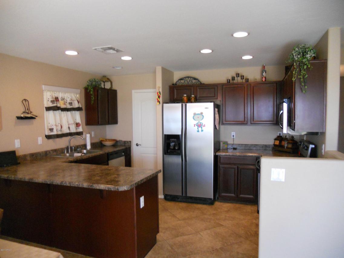 471 E Leslie Ave., San Tan Valley, AZ 85140