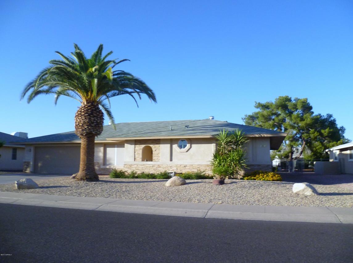 10502 W Concho Cir., Sun City, AZ 85373