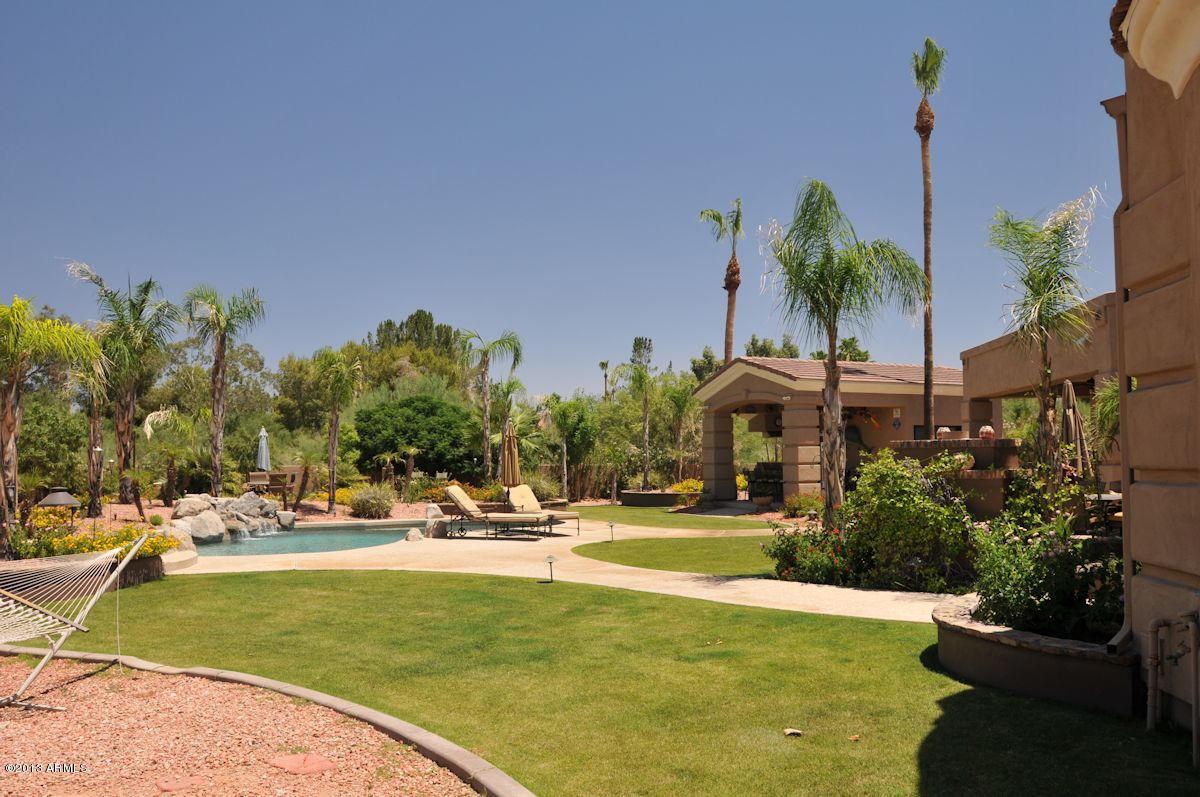 12425 N 84th St., Scottsdale, AZ 85260