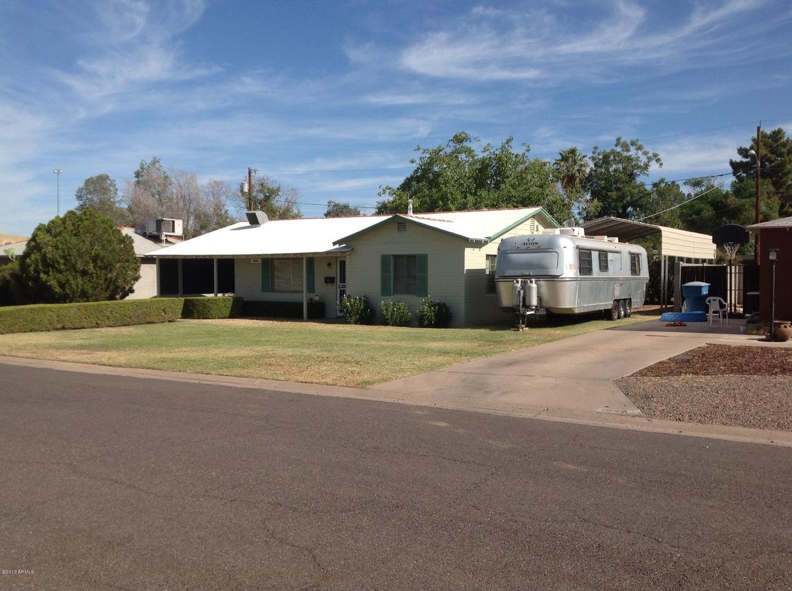 1826 E Crittenden Ln., Phoenix, AZ 85016