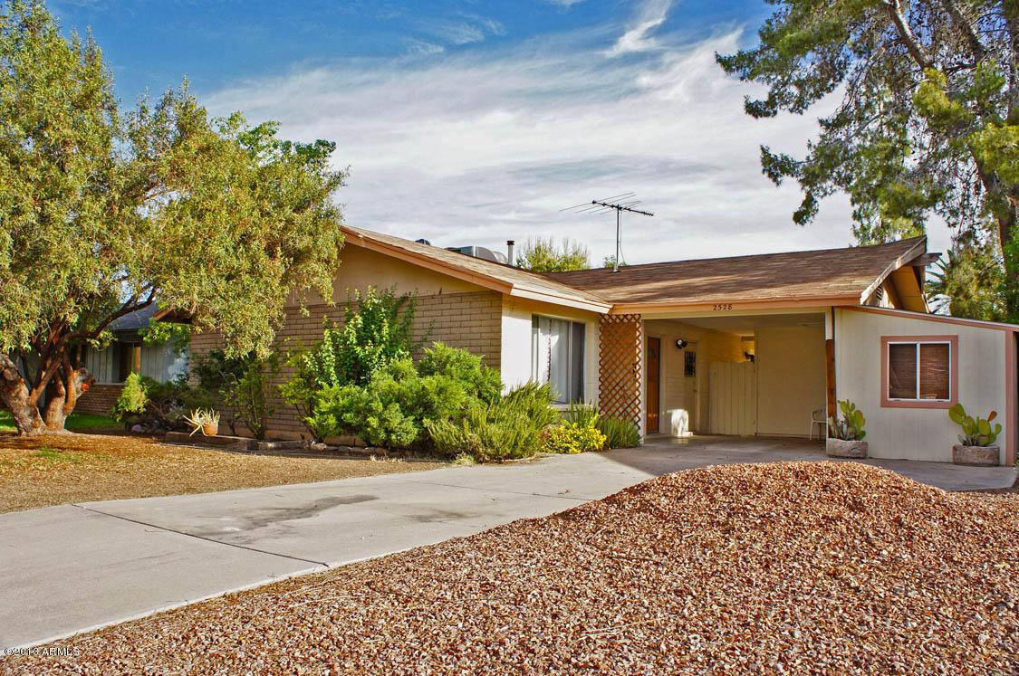 2528 E Riviera Dr., Tempe, AZ 85282