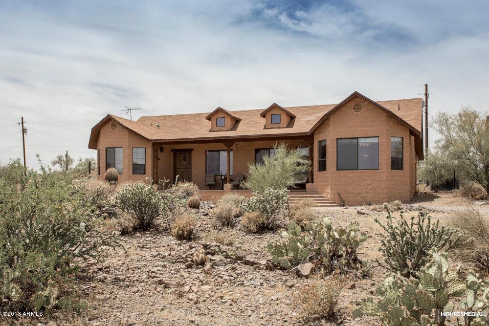 1745 W Sunset Dr., New River, AZ 85087