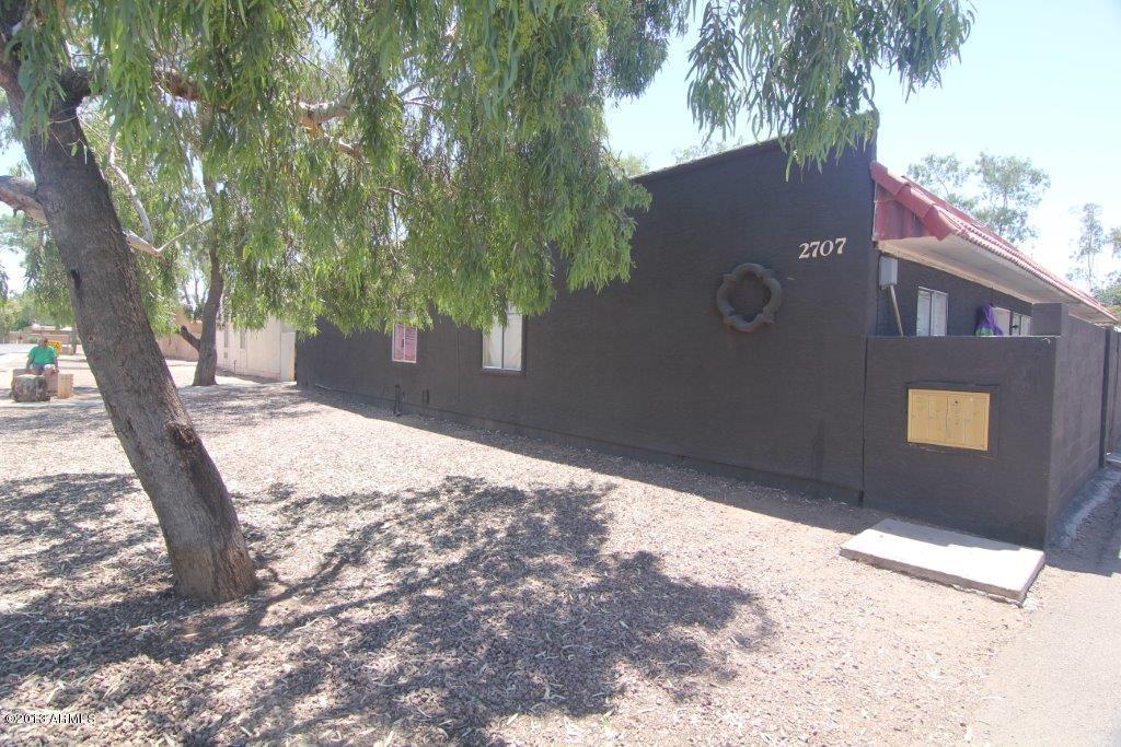 2707 E Tierra Buena Ln., Phoenix, AZ 85032