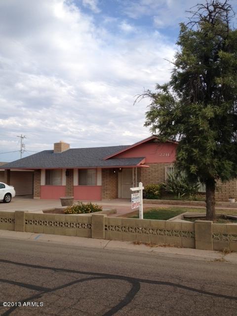 2211 W Windsor Ave., Phoenix, AZ 85009