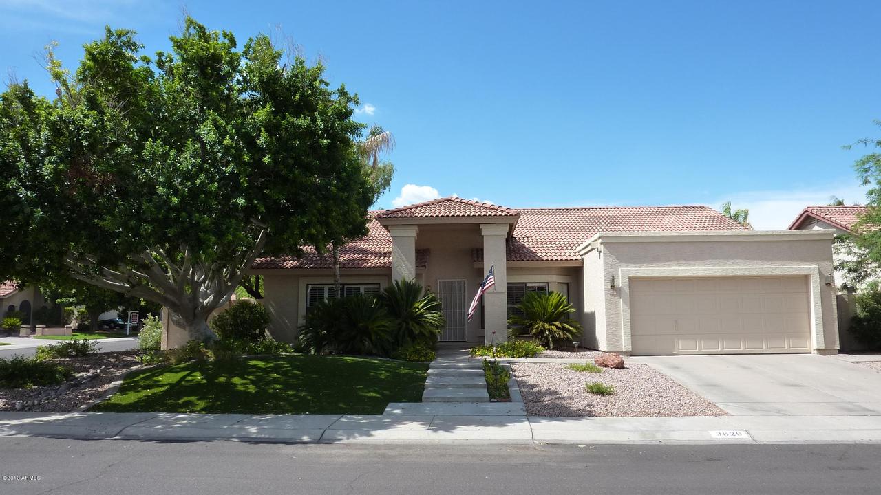 3620 E Summerhaven Dr., Phoenix, AZ 85044