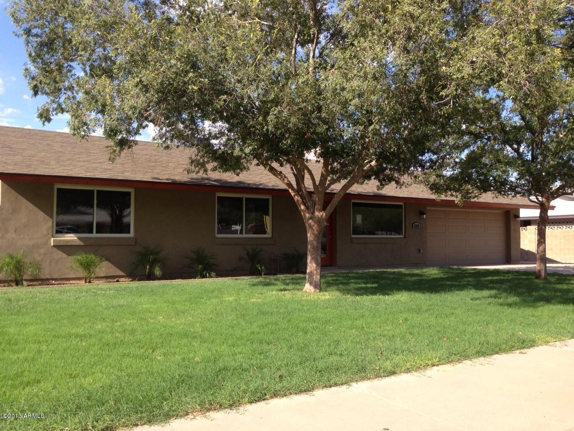 2828 E Yucca St., Phoenix, AZ 85028