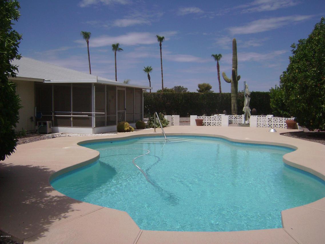 18424 N 97th Ave., Sun City, AZ 85373