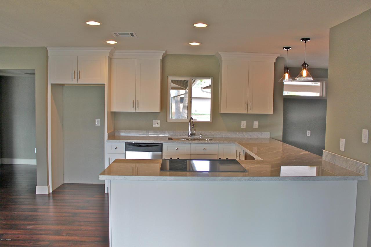 4516 S Dorsey Ln., Tempe, AZ 85282