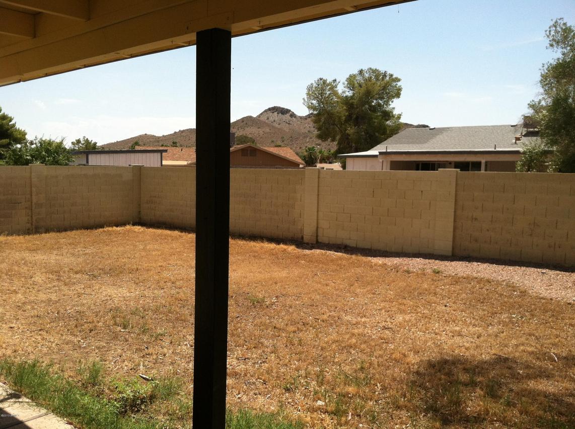 2101 E Hillery Dr., Phoenix, AZ 85022