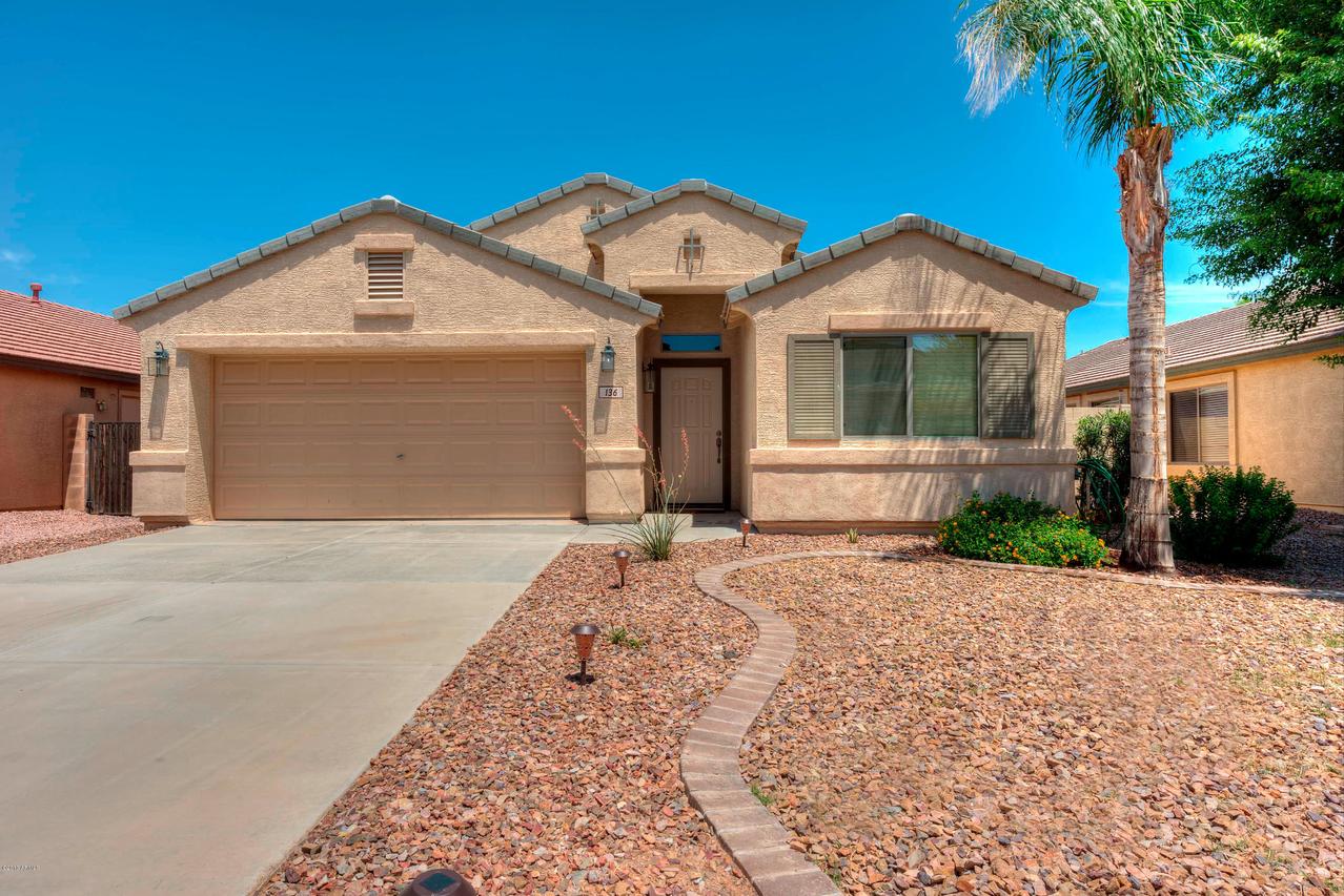 136 W Dexter Way, San Tan Valley, AZ 85143