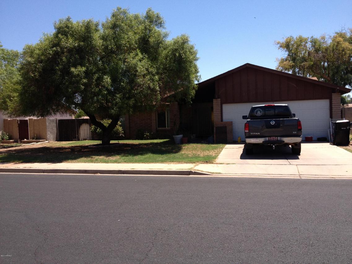 2425 E Hopi Ave., Mesa, AZ 85204