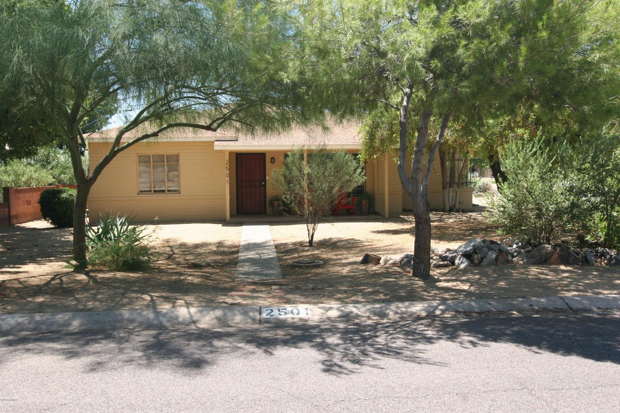 2501 E Cheery Lynn Rd., Phoenix, AZ 85016