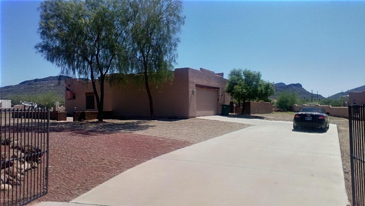 42913 N 7th Ave., New River, AZ 85087