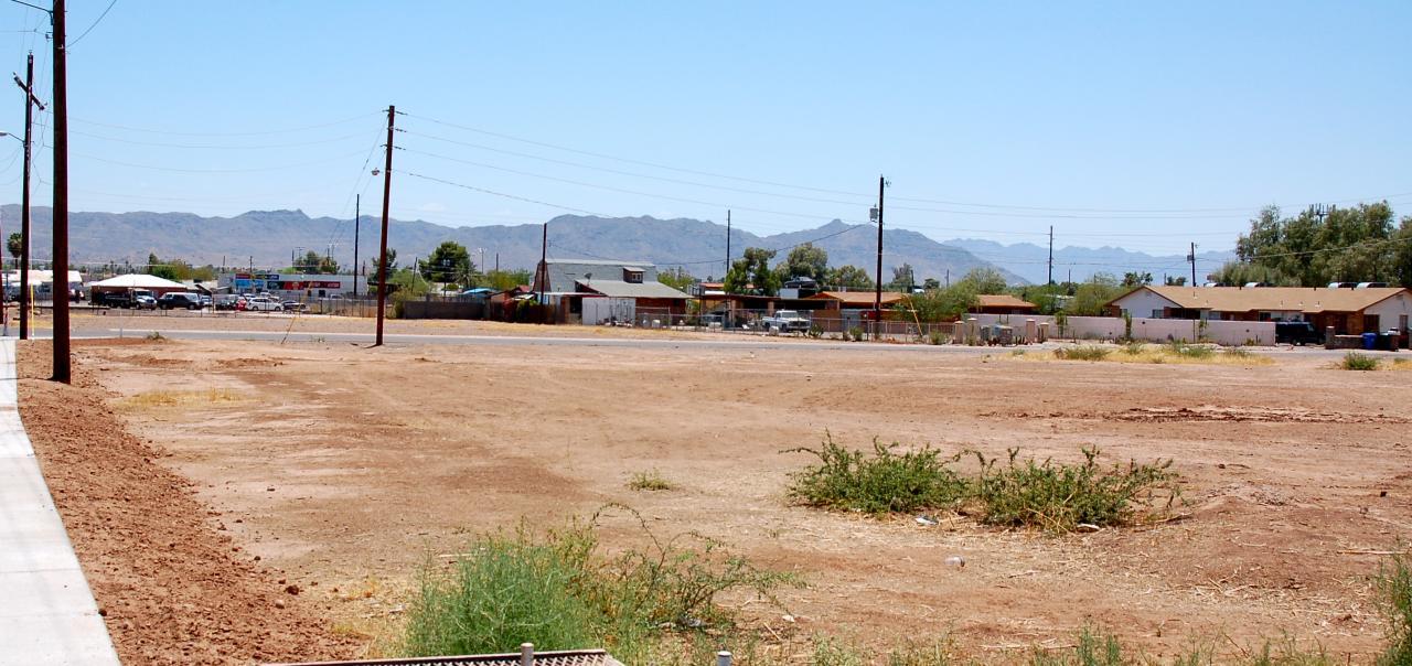 216 E Riverside St. #6, Phoenix, AZ 85040