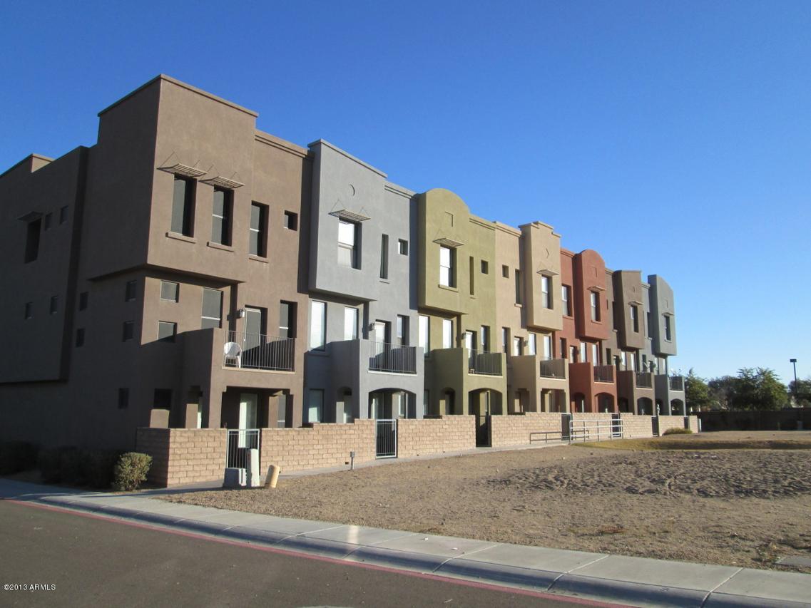 98 W Dobbins Rd., Phoenix, AZ 85041