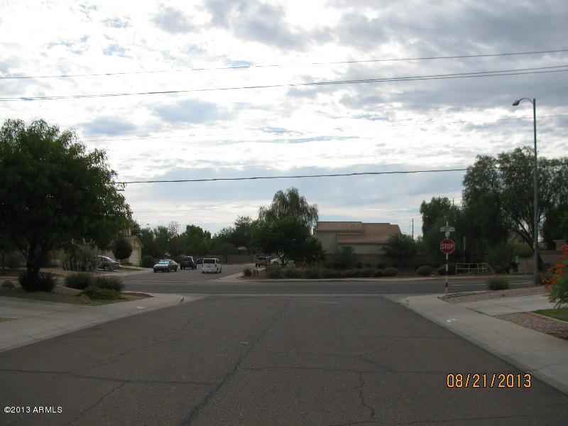 2009 E Villa Theresa Dr., Phoenix, AZ 85022