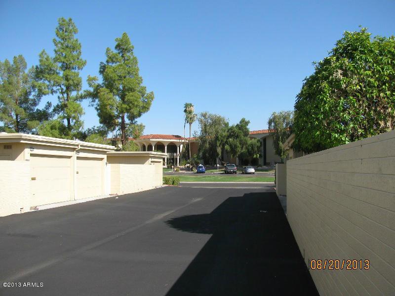 10466 W Palmeras Dr., Sun City, AZ 85373