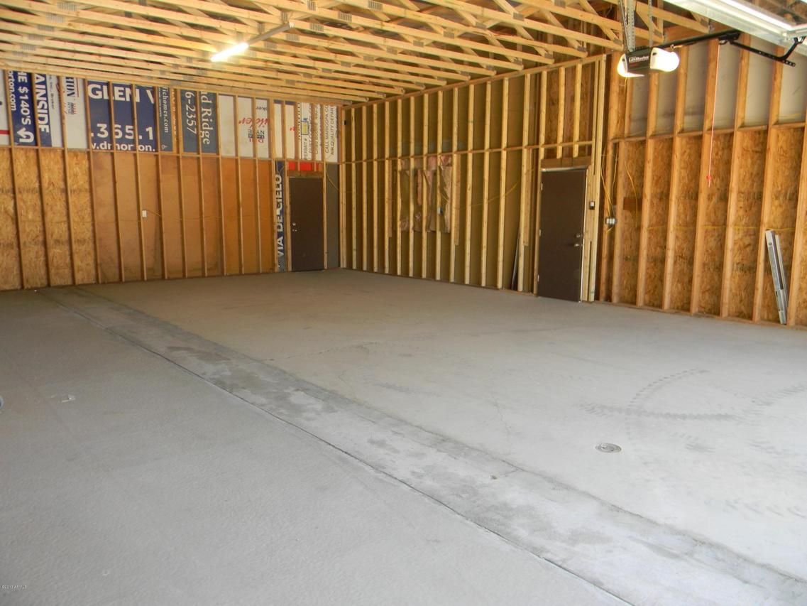 7407 N 185th Ave., Waddell, AZ 85355