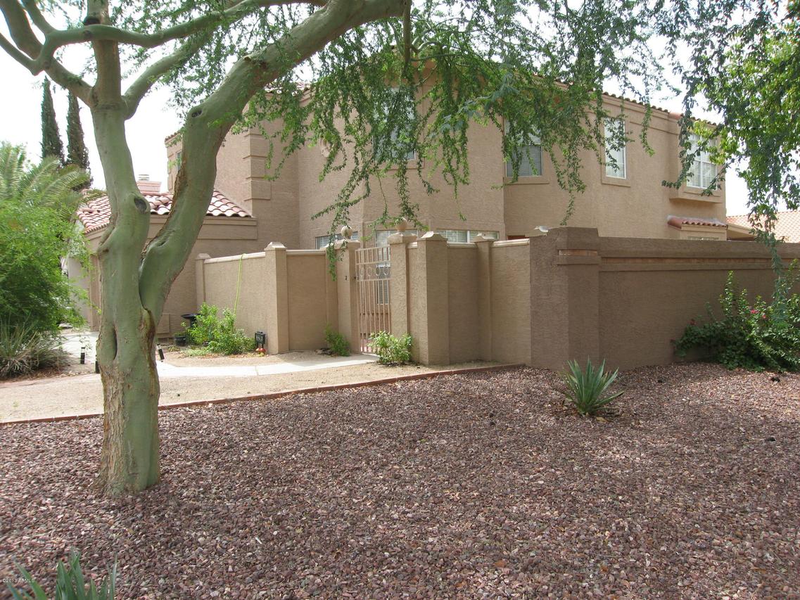 3329 E Woodland Dr., Phoenix, AZ 85048