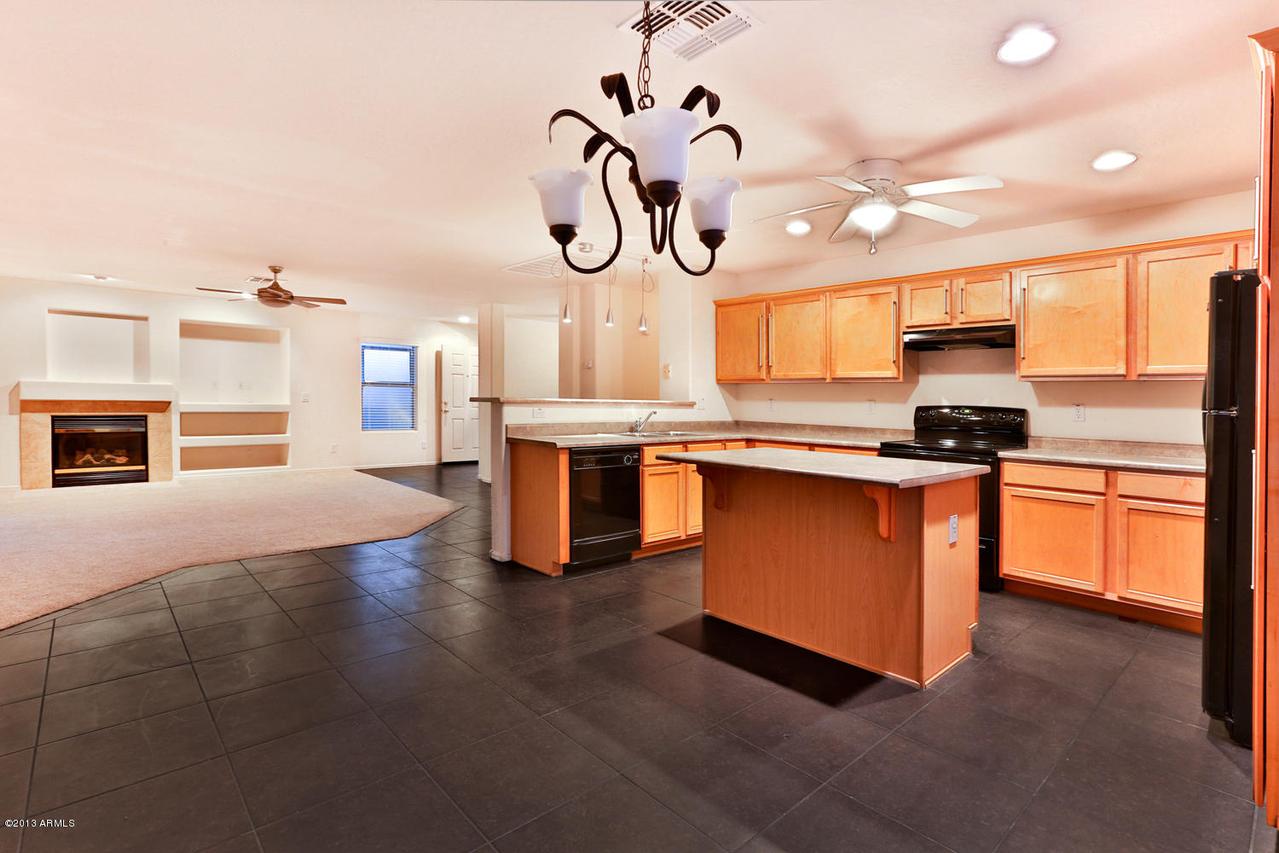 42395 W Hall Dr., Maricopa, AZ 85239