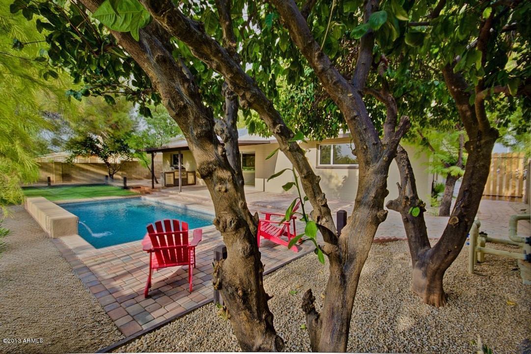 6720 S La Rosa Dr., Tempe, AZ 85283