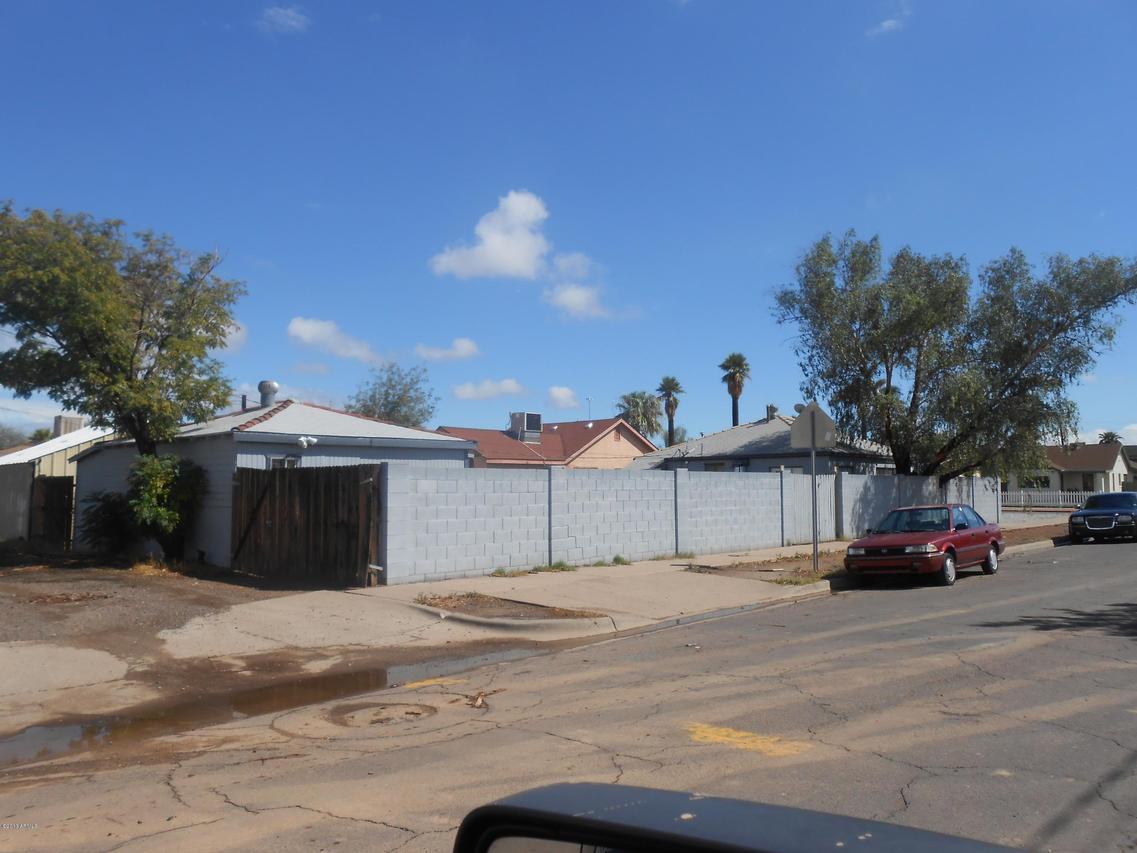 1622 W Willetta St., Phoenix, AZ 85007