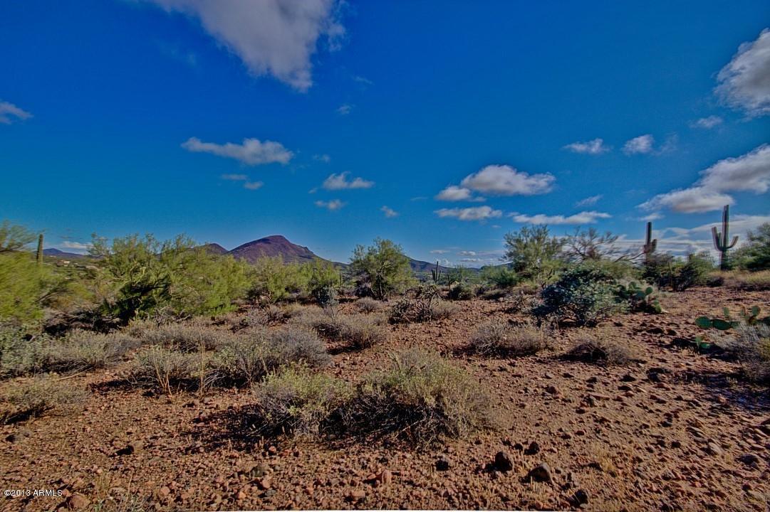 45230 N 18th St., New River, AZ 85087