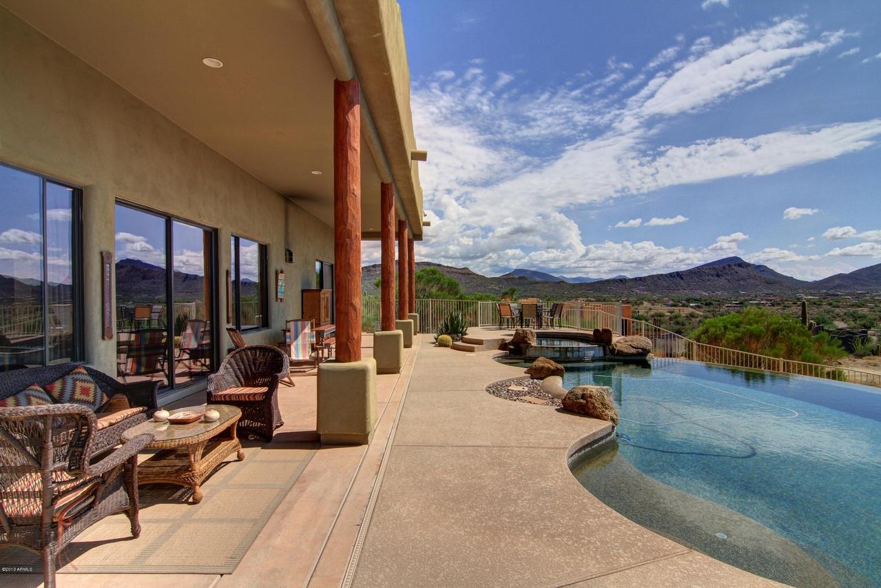 42809 N 11th Ave., New River, AZ 85087