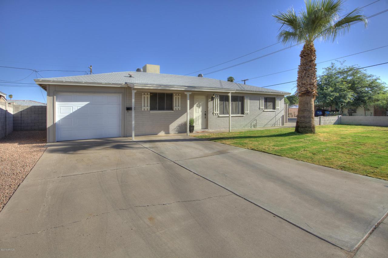 2302 W Pinchot Ave., Phoenix, AZ 85015