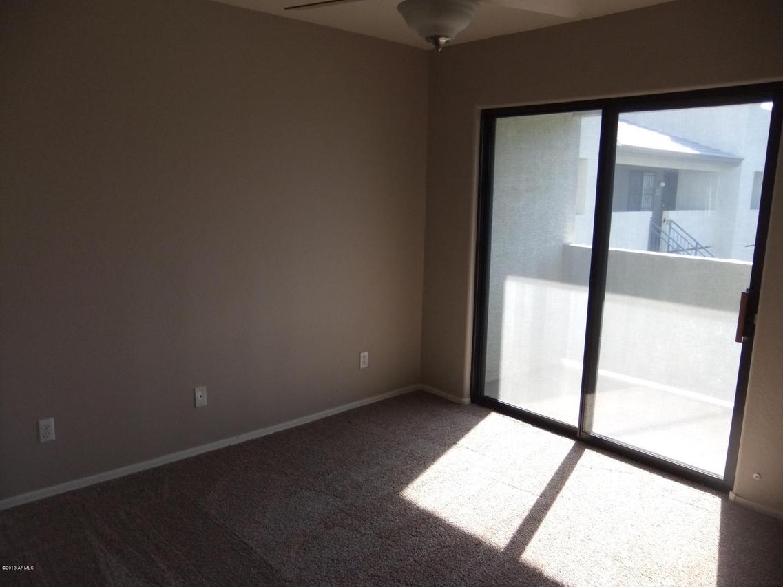 3301 E Earll Dr. #211, Phoenix, AZ 85018