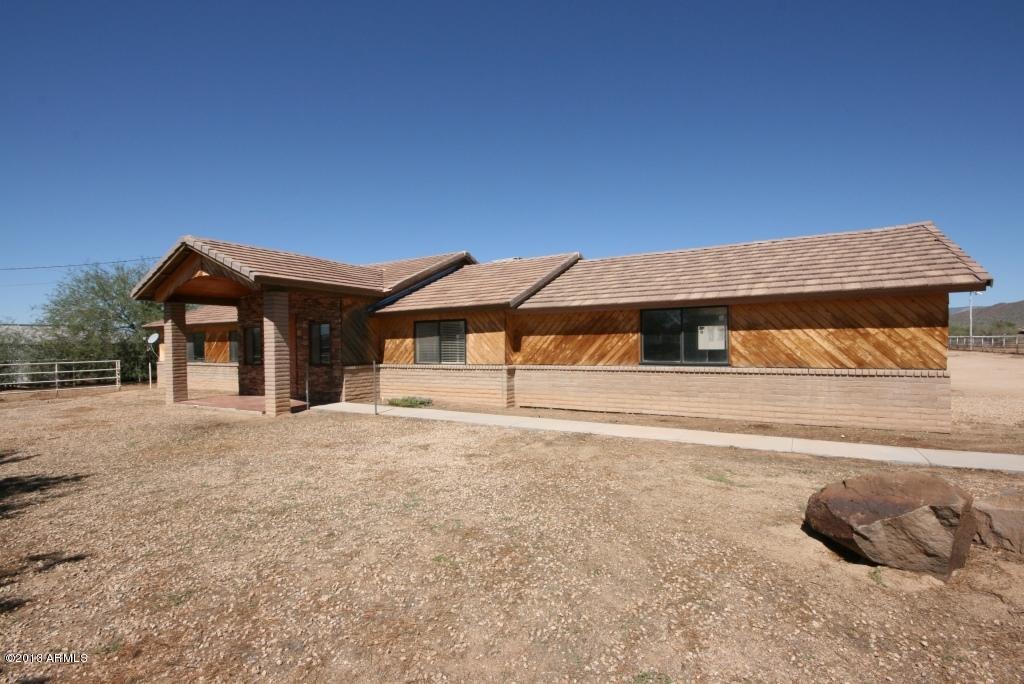 1108 E Maddock Rd., Phoenix, AZ 85086