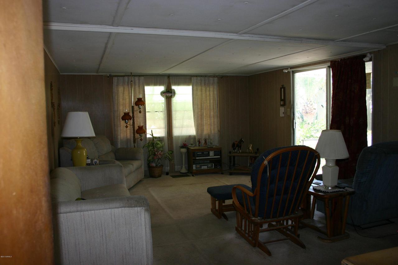 2426 W Scenic St., Apache Junction, AZ 85120