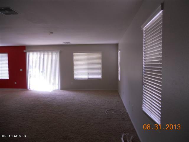 1135 E Lakeview Dr., San Tan Valley, AZ 85143